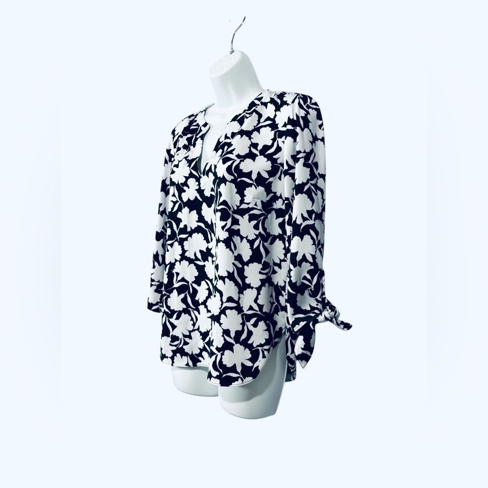 Michael Michael Kors, Black & White Floral Tie-Sleeve Blouse, Small - Picture 6 of 10